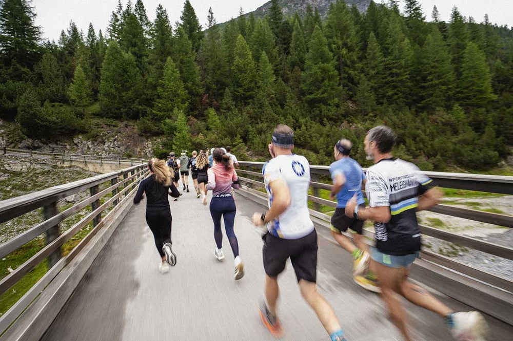 AQ1816 SOCIAL RUN & POWER MOBILITY