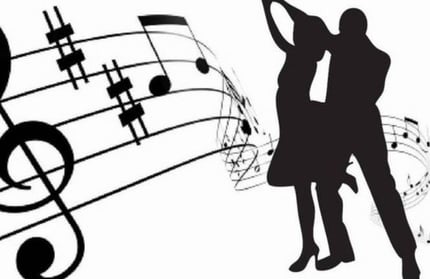 SERATA DANZANTE CON ORCHESTRA IONELA BAND