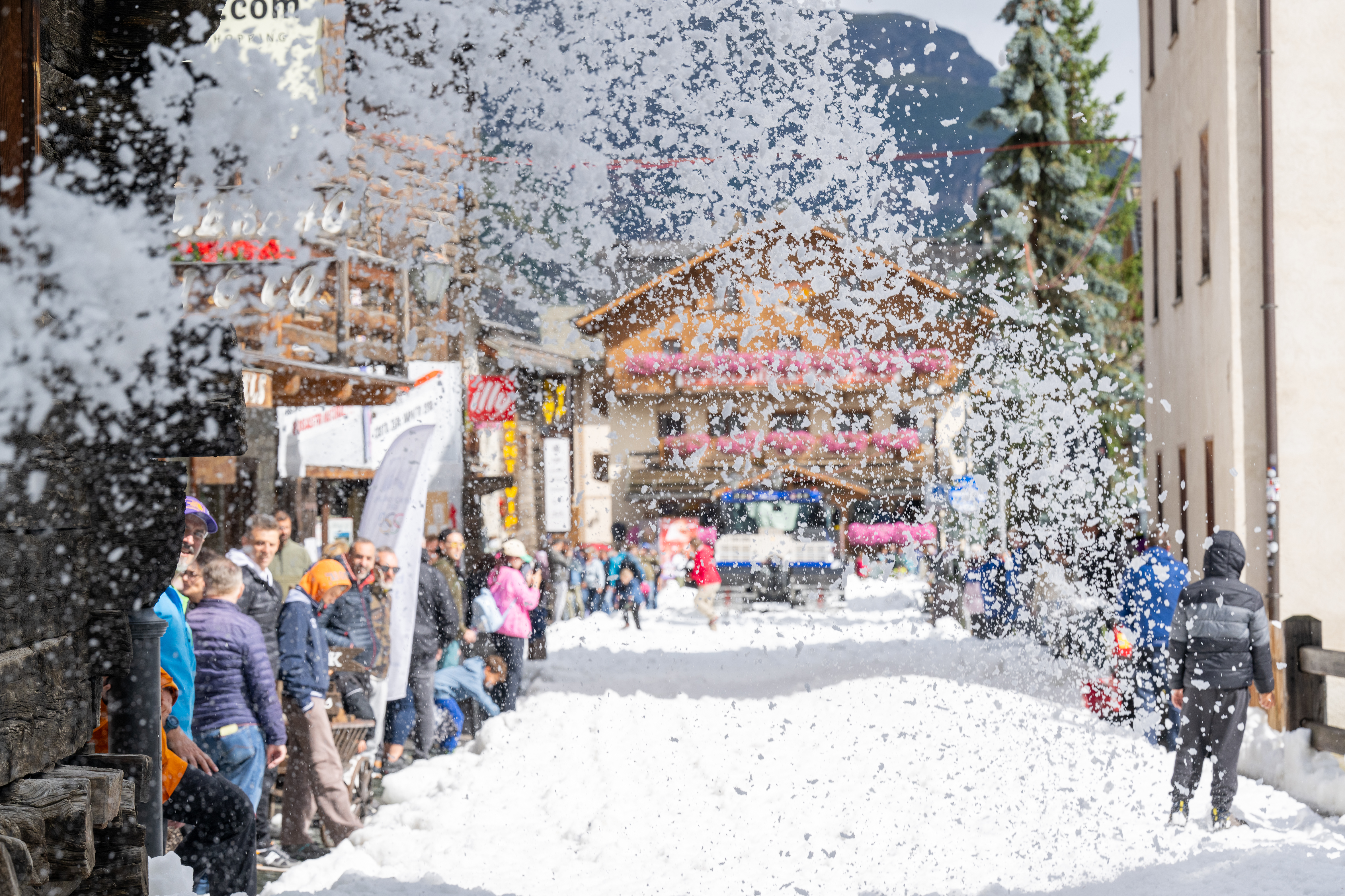 BWT 1K SHOT: LIVIGNO SCRIVE IL PRIMO CAPITOLO DELLA STAGIONE A CINQUE CERCHI