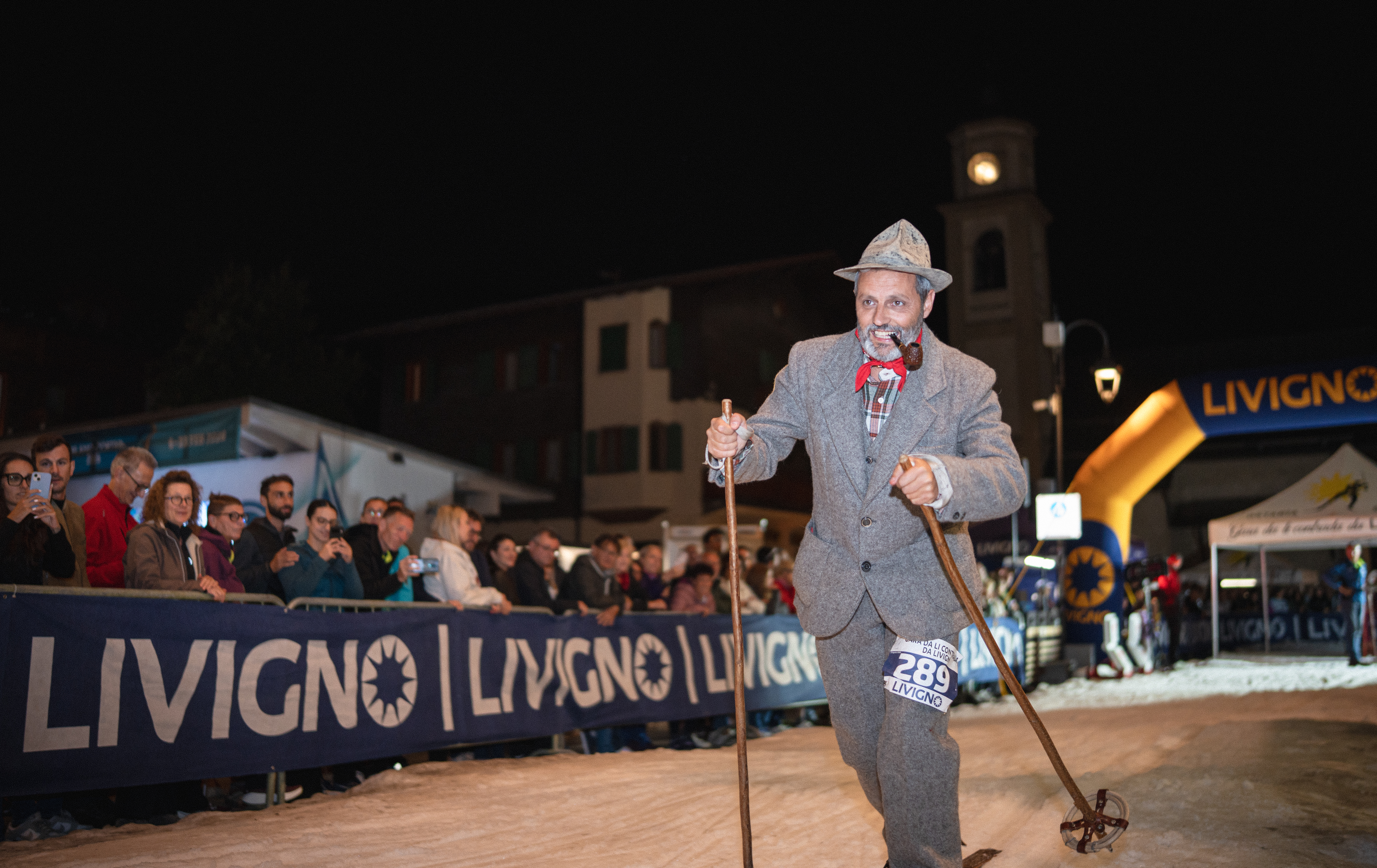 GRANDE SUCCESSO PER LA GARA DA LI CONTRADA: LIVIGNO CELEBRA LA TRADIZIONE SULLA NEVE D’ESTATE