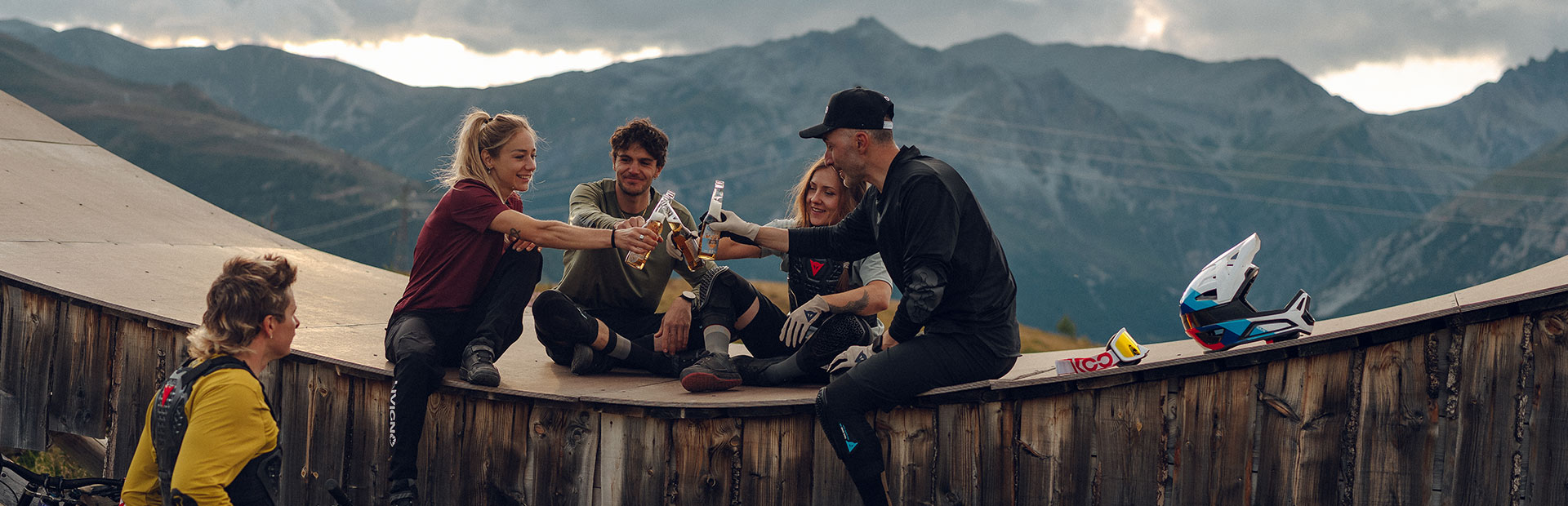 official-bikers-party-header