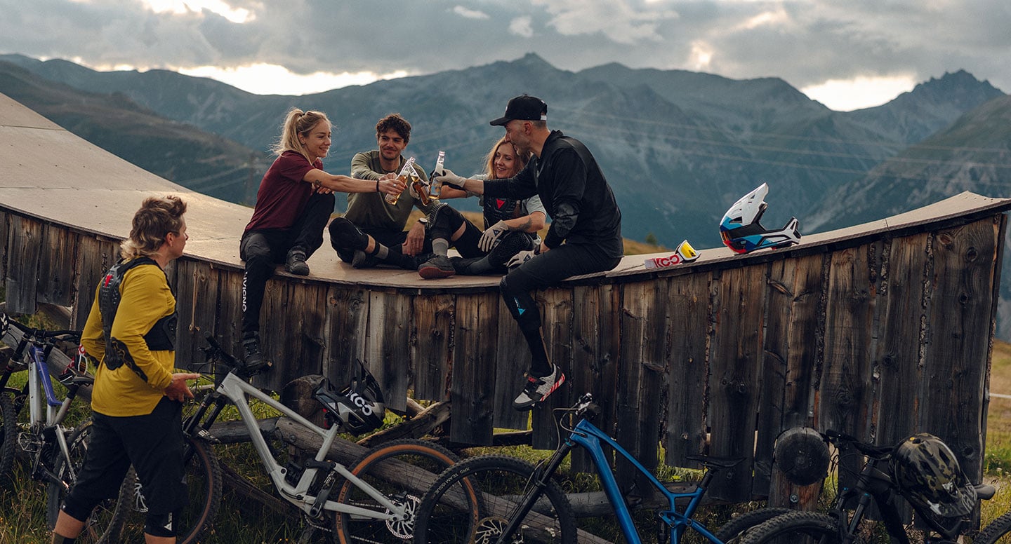 official-bikers-party